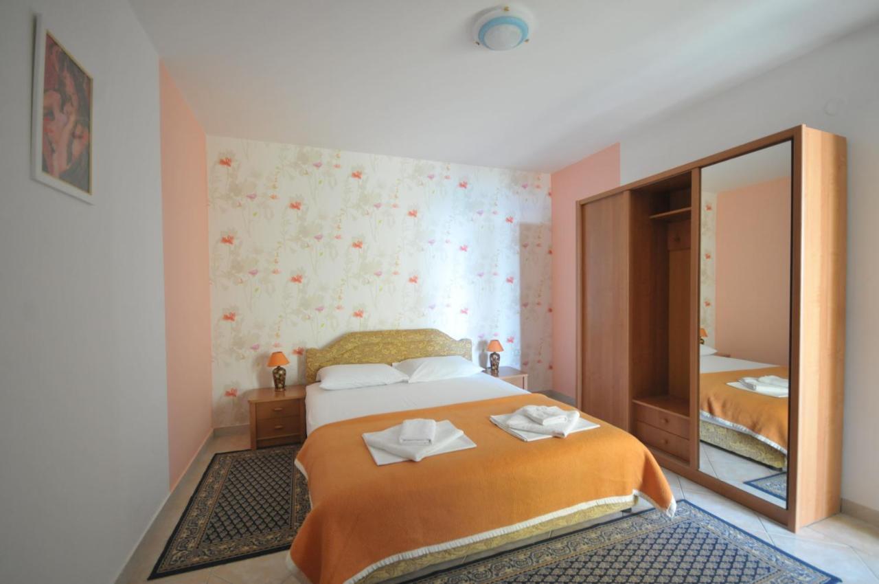 Apartments Balic Sveti Stefan Esterno foto